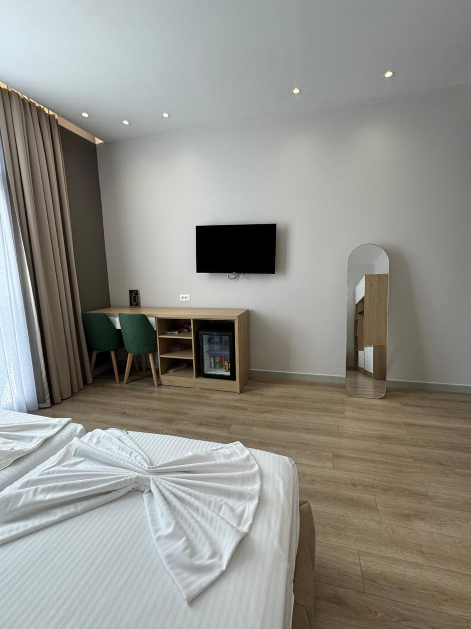 Hotel Panorama & Spa エルバサン エクステリア 写真